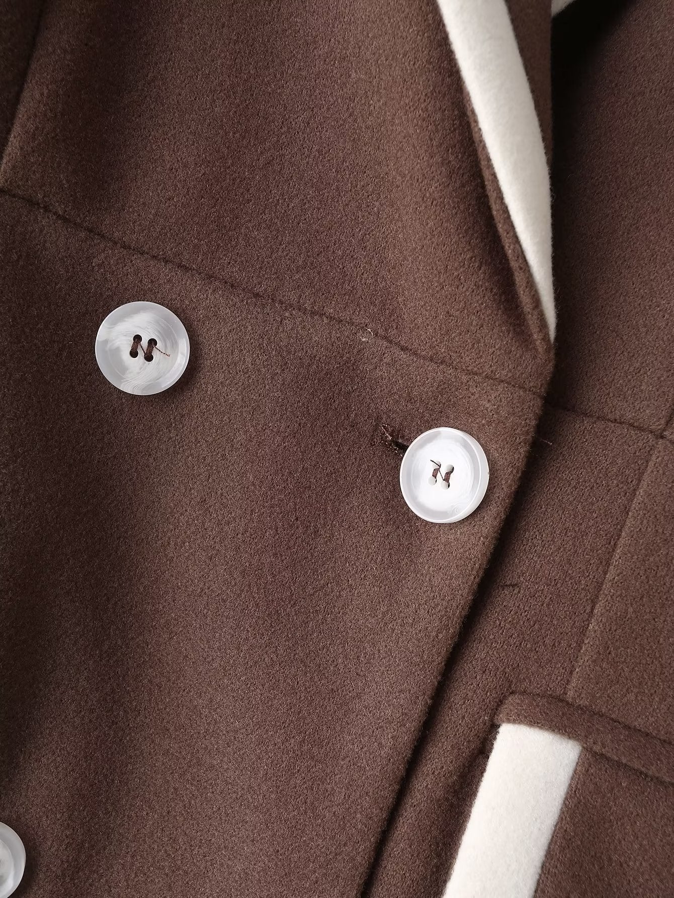 Women Clothing High Sense White Texture Belt Metal Button Design Women Coat