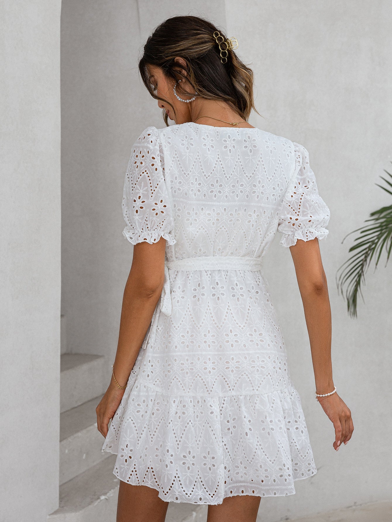 Summer Sweet White Dress Seaside Vacation Waist French Show Thin Lace Eyelet Embroidery Dress
